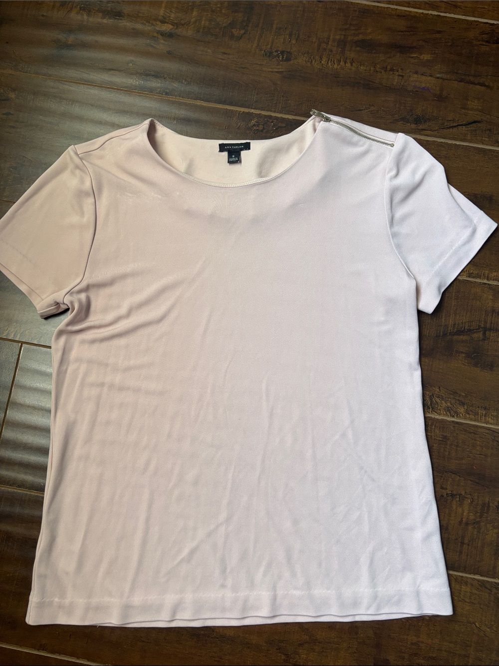 Ann Taylor Light Blush Short Sleeve Top with Shoulder Zip